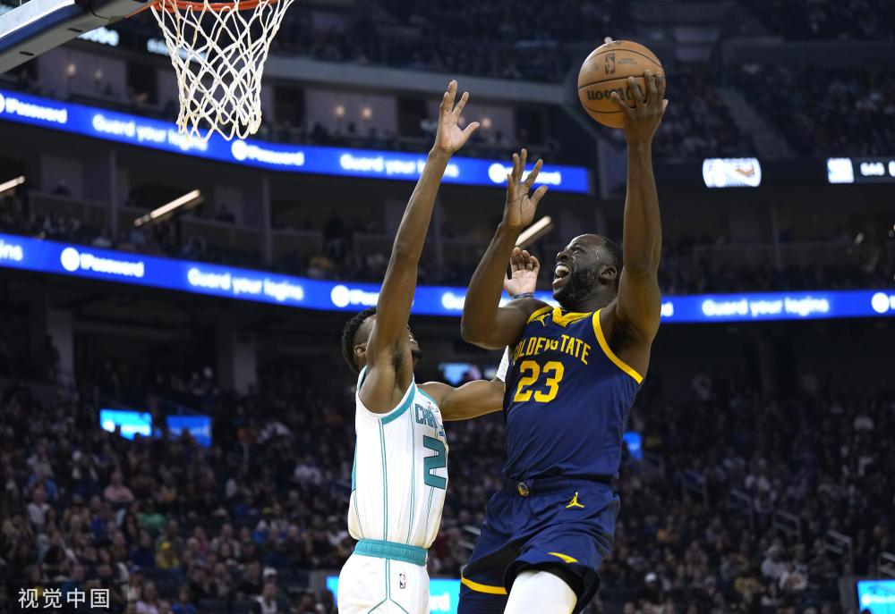 暴扣背后的 暴扣背后的