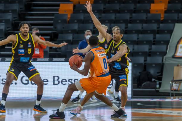 亚洲选手是 亚洲选手是