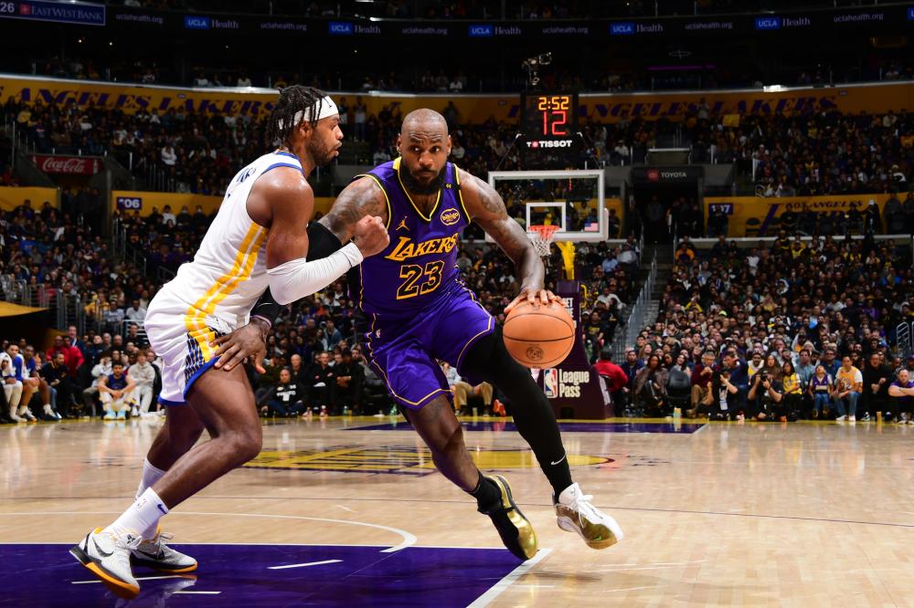 负全部包袱 负全部包袱