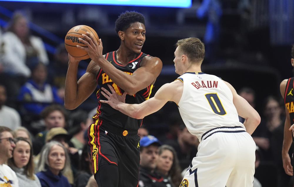 中守住与球 中守住与球