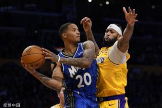 的比赛中决 的比赛中决